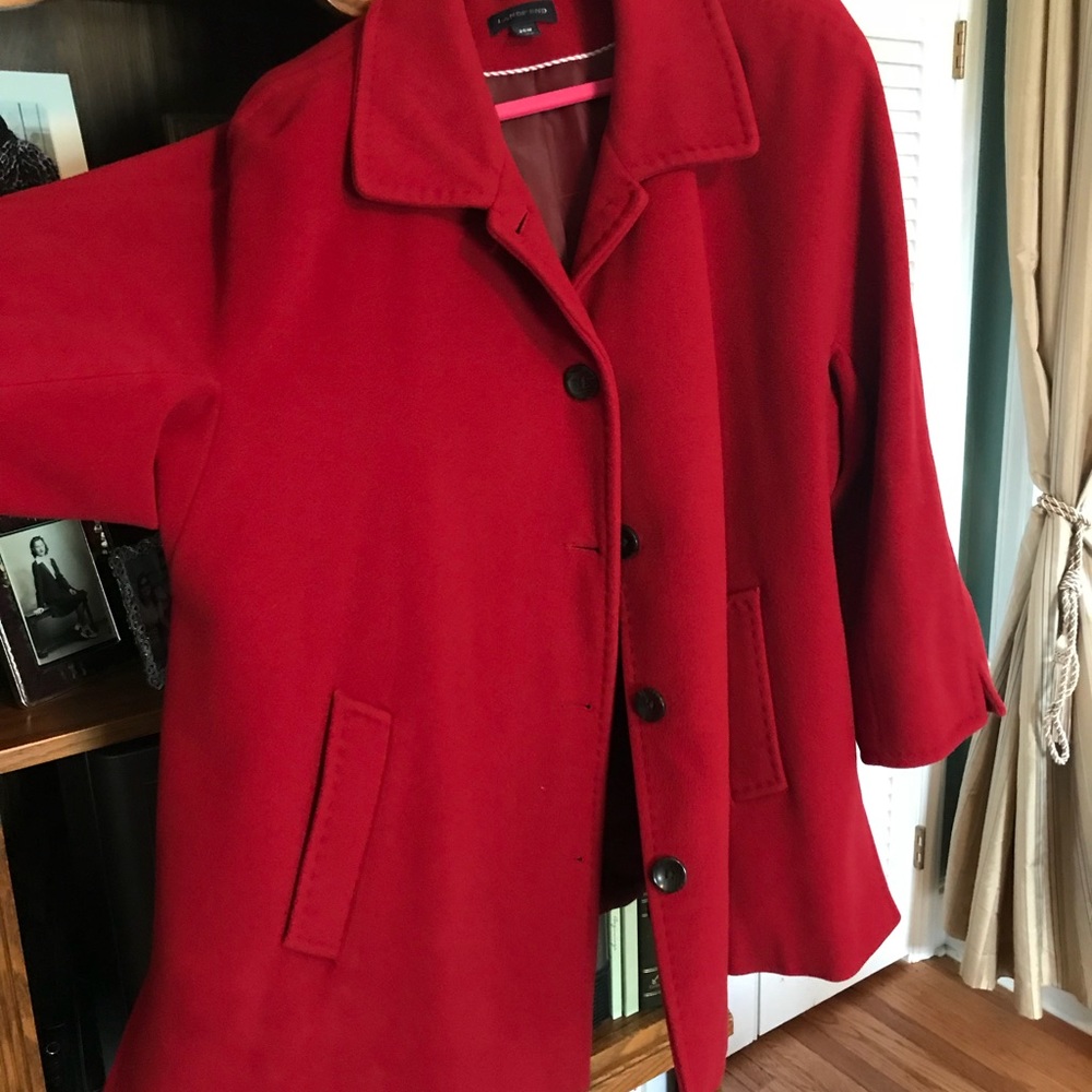 26W Wool Lands End Coat; Bright Red and Crimson